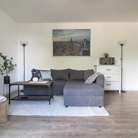 By Doni I Zentral I Parkplatz & Balkon I Dr Oetker Und Franziskus Hospital Bielefeld