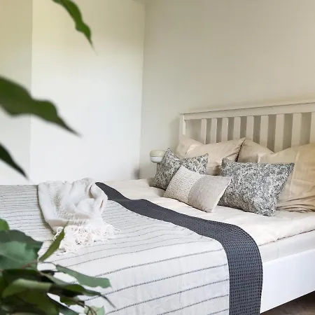 By Doni I An Der Kunsthalle I Parkplatz&balkon Bielefeld