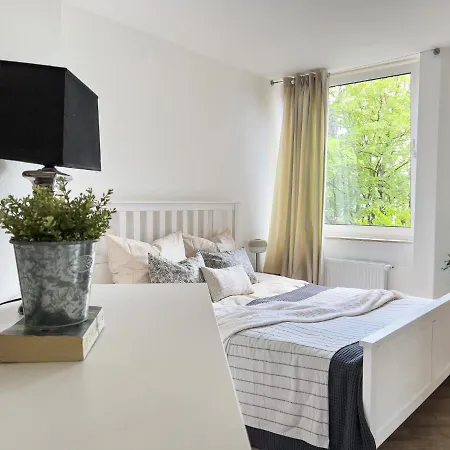 By Doni I Zentral I Parkplatz & Balkon I Dr Oetker Und Franziskus Hospital Bielefeld