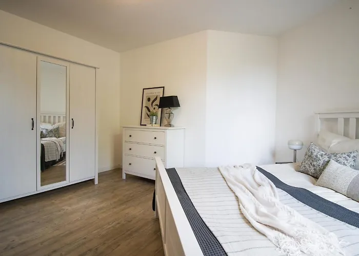 By Doni I Zentral I Parkplatz & Balkon I Dr Oetker Und Franziskus Hospital